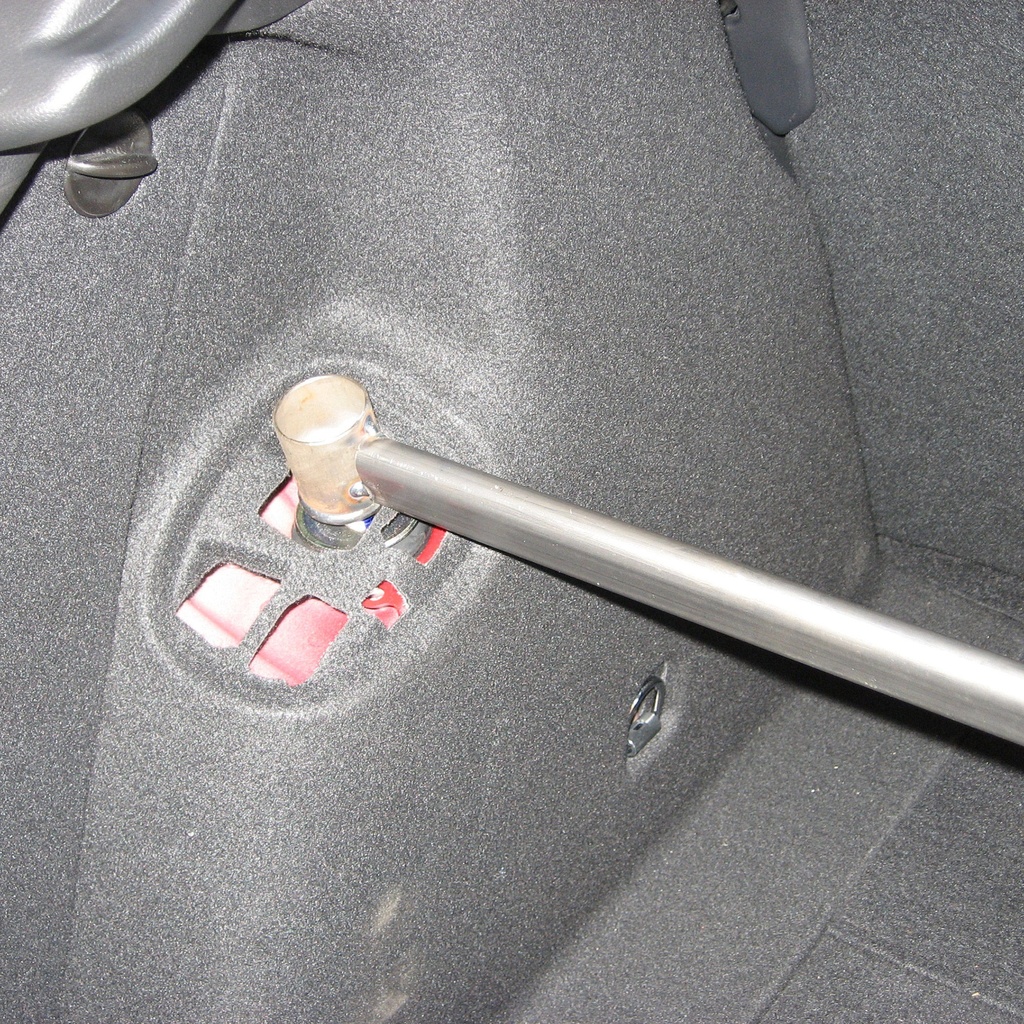 OMP Strut Brace