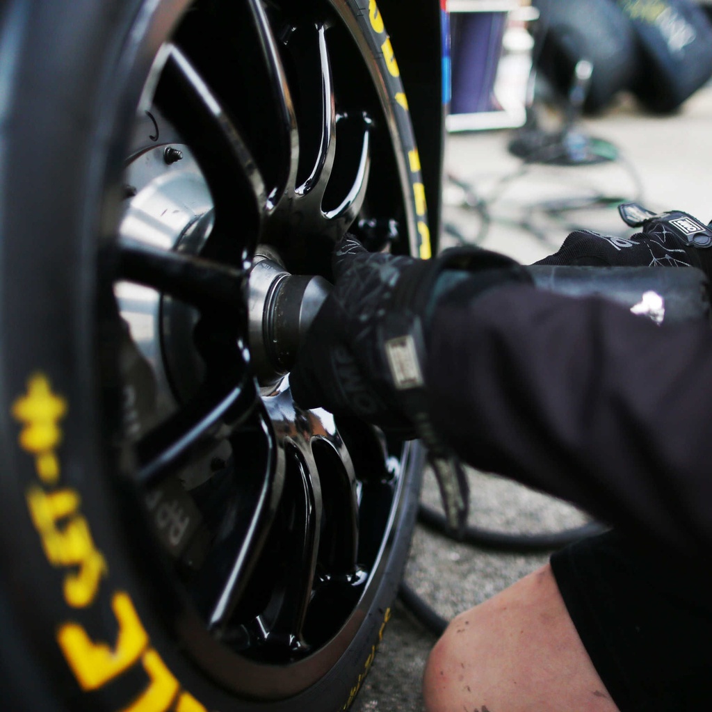 Team Dynamics Pro Race 1.3 BTCC Alloy Wheels In Black Gloss Set Of 4