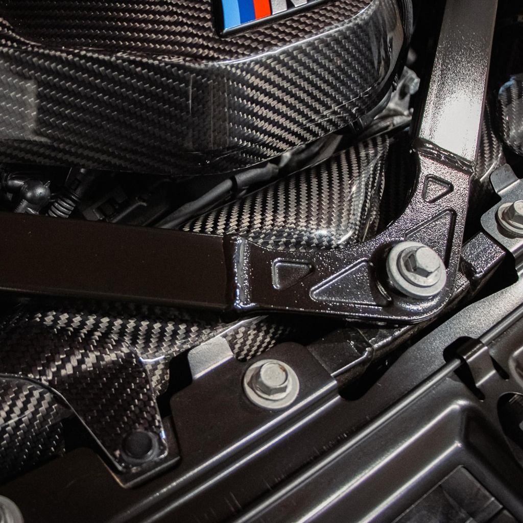 Pipercross Airmax Carbon Intake Kit With Engine Cover