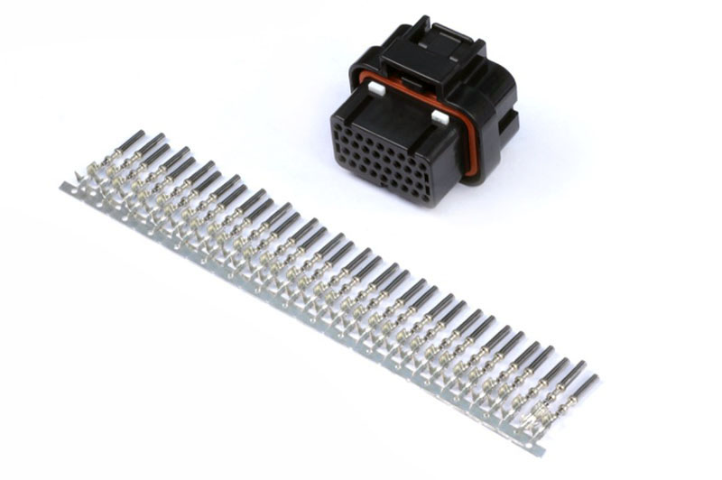 Plug and Pins Only AMP 34 Pin Key 1 /  4 Row 3 Key Superseal
